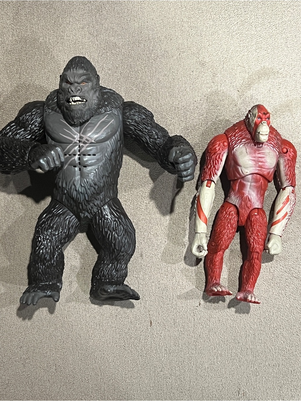 Playmates Godzilla x Kong Battle Roar Kong 7"  & Scar King 6” Figure